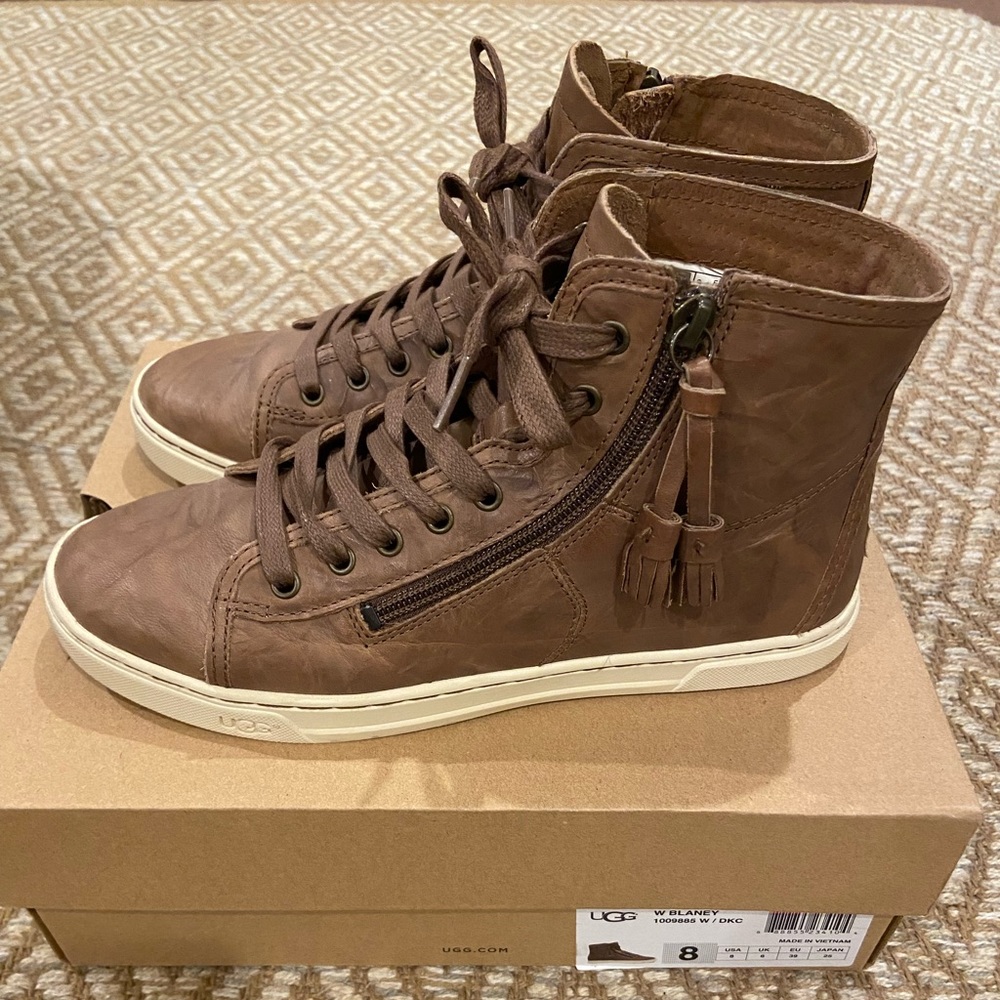 UGG AUSTRALIA Blaney Brown Leather Sneaker High Top Size 8